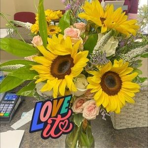 Meet your Posher, Rae